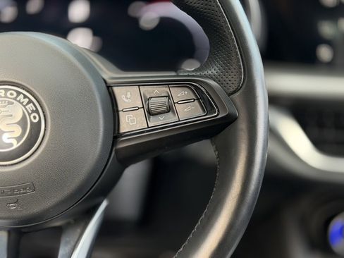 Used 2024 Alfa Romeo Stelvio Ti w/ Active Assist Plus Package image 46