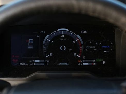 Used 2024 Toyota Tundra Limited image 20