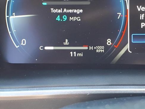 Certified 2026 Toyota Corolla Cross XLE image 27