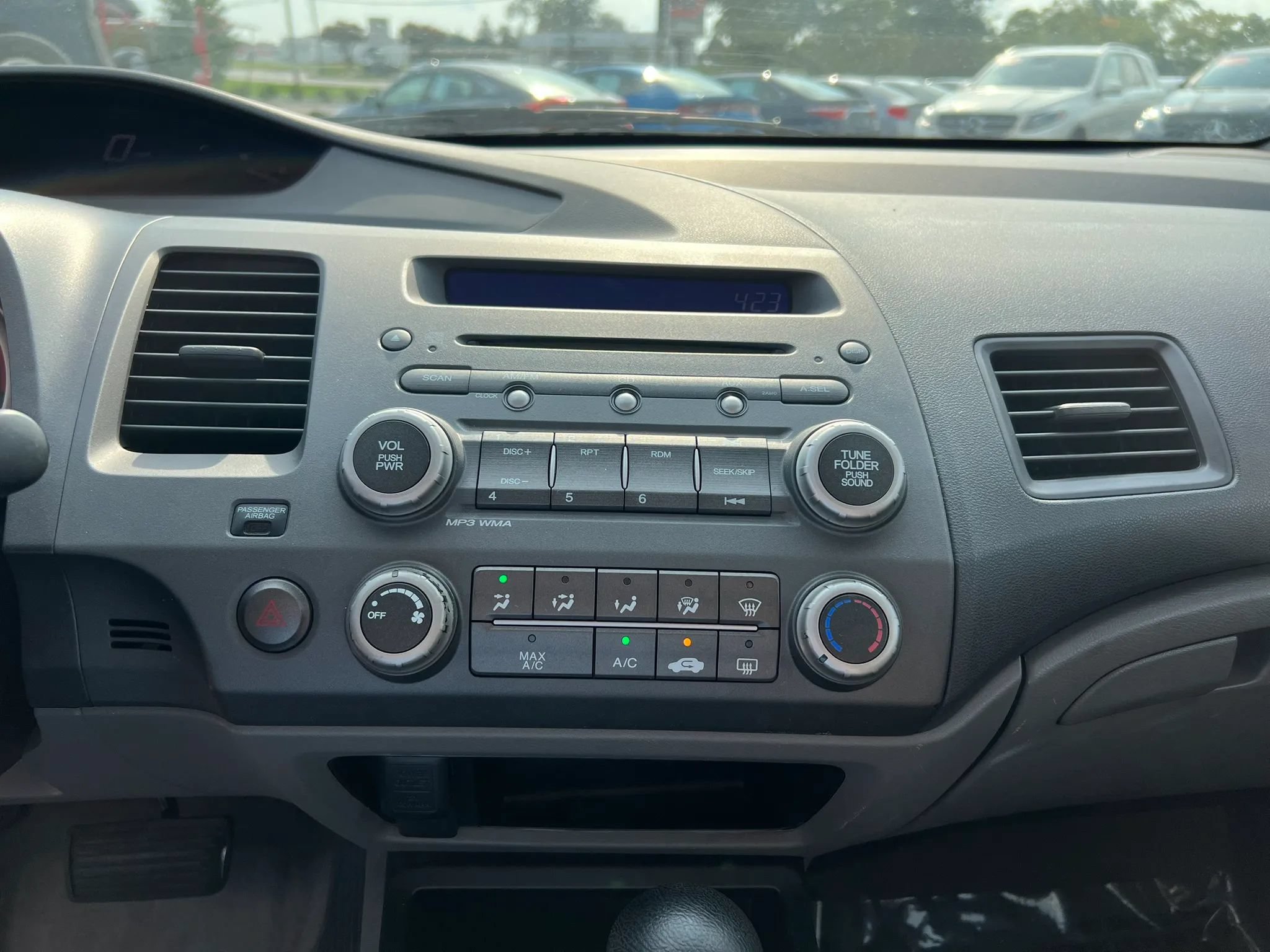 Used 2010 Honda Civic DX-VP image 17