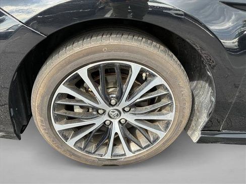 Used 2019 Toyota Camry SE FWD image 9