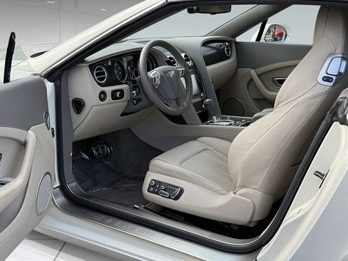 Used 2015 Bentley Continental GT image 29