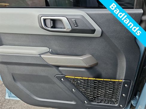 Used 2023 Ford Bronco Badlands w/ Sasquatch Package image 28