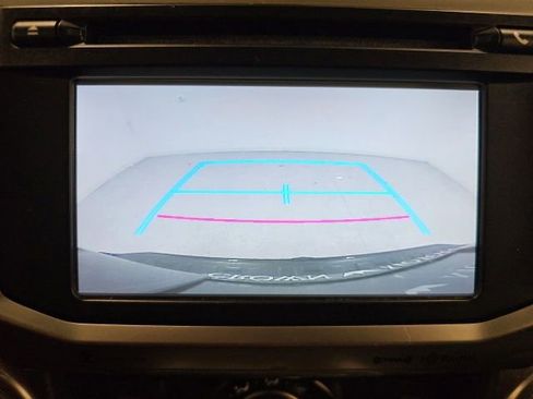 Used 2017 Toyota 4Runner SR5 AWD/4WD image 24