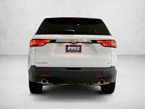 Used 2023 Chevrolet Traverse LT FWD image 4