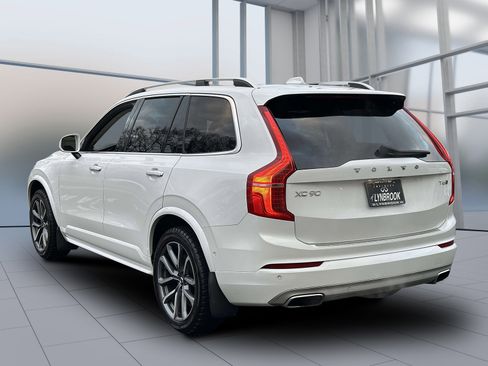 Used 2019 Volvo XC90 T6 Momentum w/ Advanced Package image 7