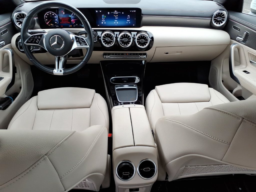 Used 2024 Mercedes-Benz CLA 250 4MATIC image 12