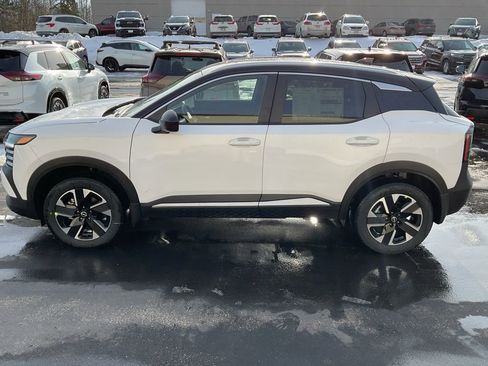 New 2026 Nissan Kicks SV w/ SV Premium Package image 8