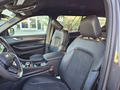 New 2026 Jeep Grand Cherokee L Altitude AWD/4WD image 20