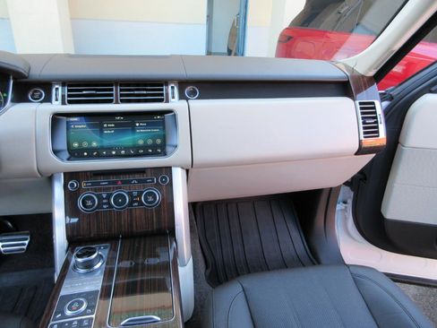 Used 2017 Land Rover Range Rover Supercharged image 49