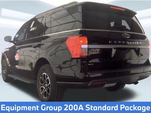 Used 2024 Ford Expedition XLT AWD/4WD image 4
