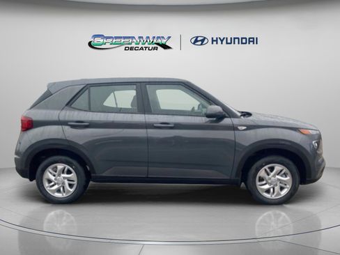 New 2026 Hyundai Venue SE image 10