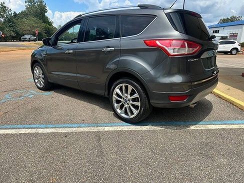 Used 2016 Ford Escape SE w/ SE Chrome Package AWD/4WD image 4