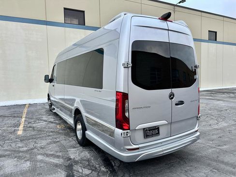 Used 2024 Mercedes-Benz Sprinter 3500 image 14