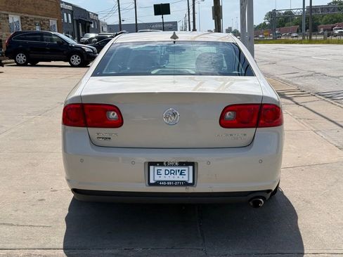 Used 2011 Buick Lucerne CXL FWD image 8