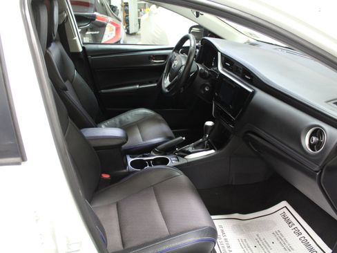 Used 2019 Toyota Corolla SE image 21