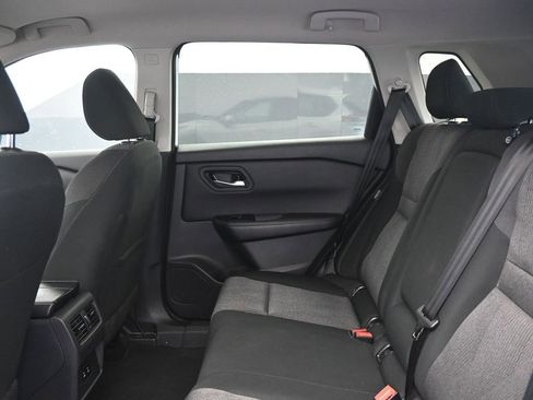 Used 2025 Nissan Rogue SV image 19