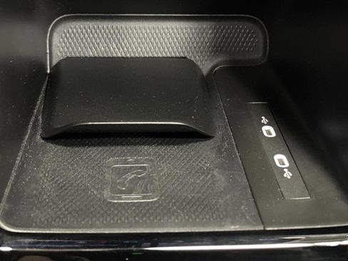 Used 2024 Volkswagen ID.4 Pro S image 24