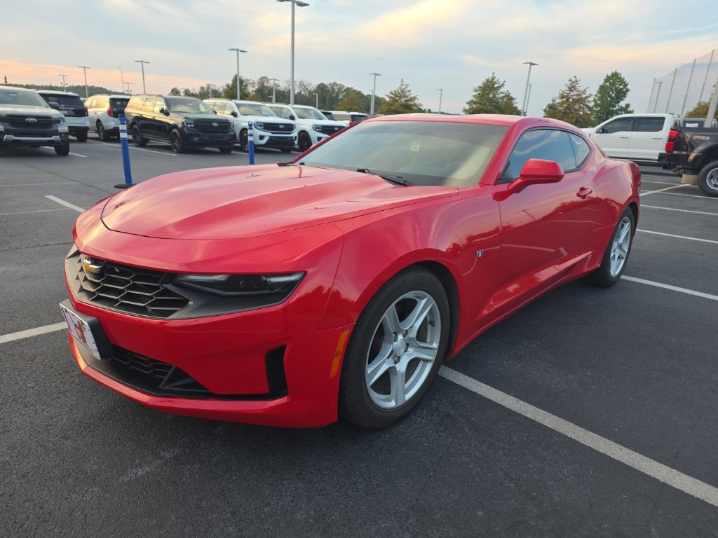 Used 2019 Chevrolet Camaro LT RWD image 2