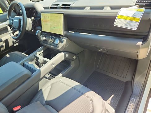 New 2026 Land Rover Defender 110 S AWD/4WD image 25