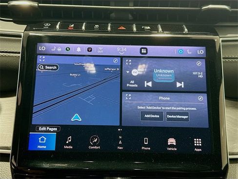 Used 2024 Jeep Grand Cherokee Limited image 14