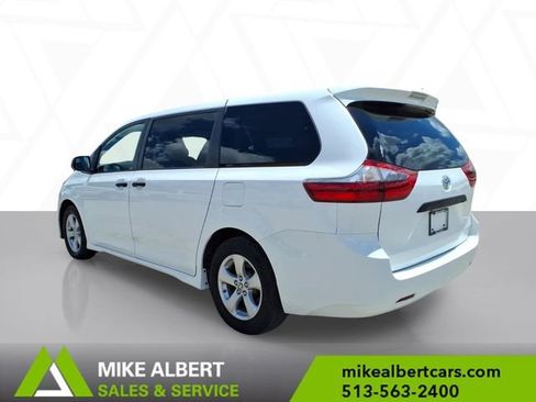 Used 2020 Toyota Sienna L FWD image 5