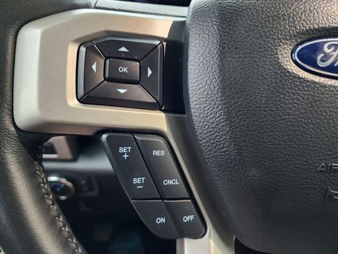 Used 2022 Ford F250 Lariat image 17