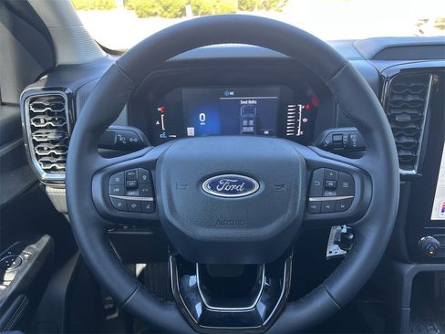 New 2025 Ford Ranger XLT w/ FX4 Off-Road Package image 9