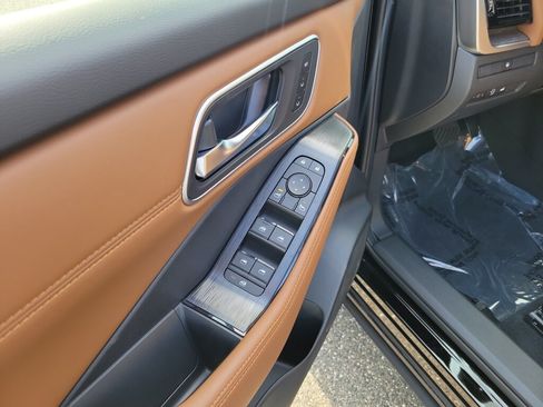 New 2026 Nissan Rogue Platinum AWD/4WD image 17