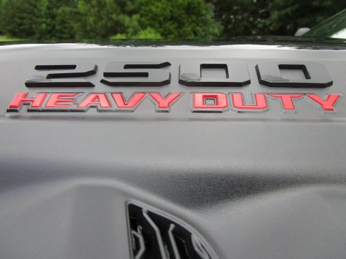 New 2026 RAM 2500 Laramie AWD/4WD image 18