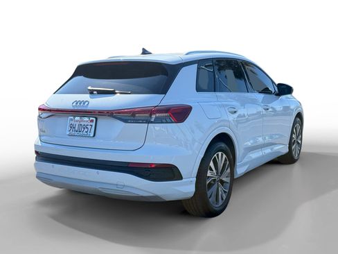 Used 2023 Audi Q4 e-tron Premium Plus w/ Premium Plus image 5