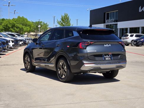 New 2026 Kia Sportage LX image 3