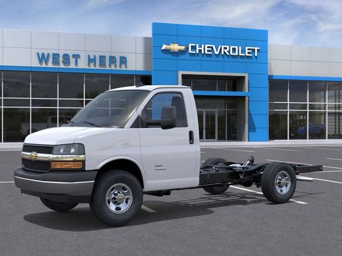 New 2025 Chevrolet Express 3500 w/ Power Convenience Package RWD image 43