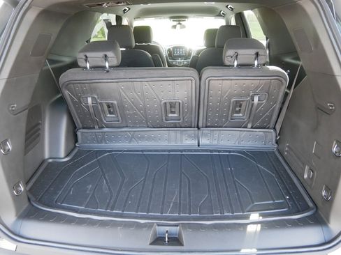 Certified 2023 Chevrolet Traverse LT w/ LPO, Floor Liner Package AWD/4WD image 18