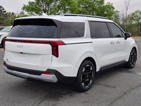 New 2026 Kia Carnival EX image 7