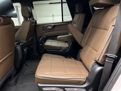 Certified 2025 Chevrolet Tahoe High Country AWD/4WD image 26
