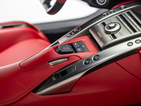 Used 2012 Lexus LFA RWD image 70