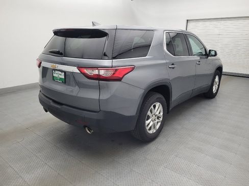 Used 2021 Chevrolet Traverse LS FWD image 9