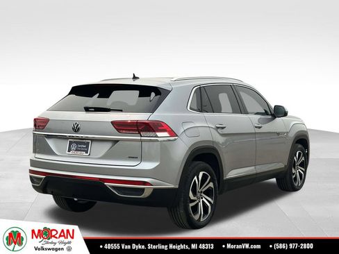 Used 2023 Volkswagen Atlas Cross Sport SEL AWD/4WD image 4