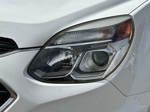 Used 2016 Chevrolet Equinox LS FWD image 48