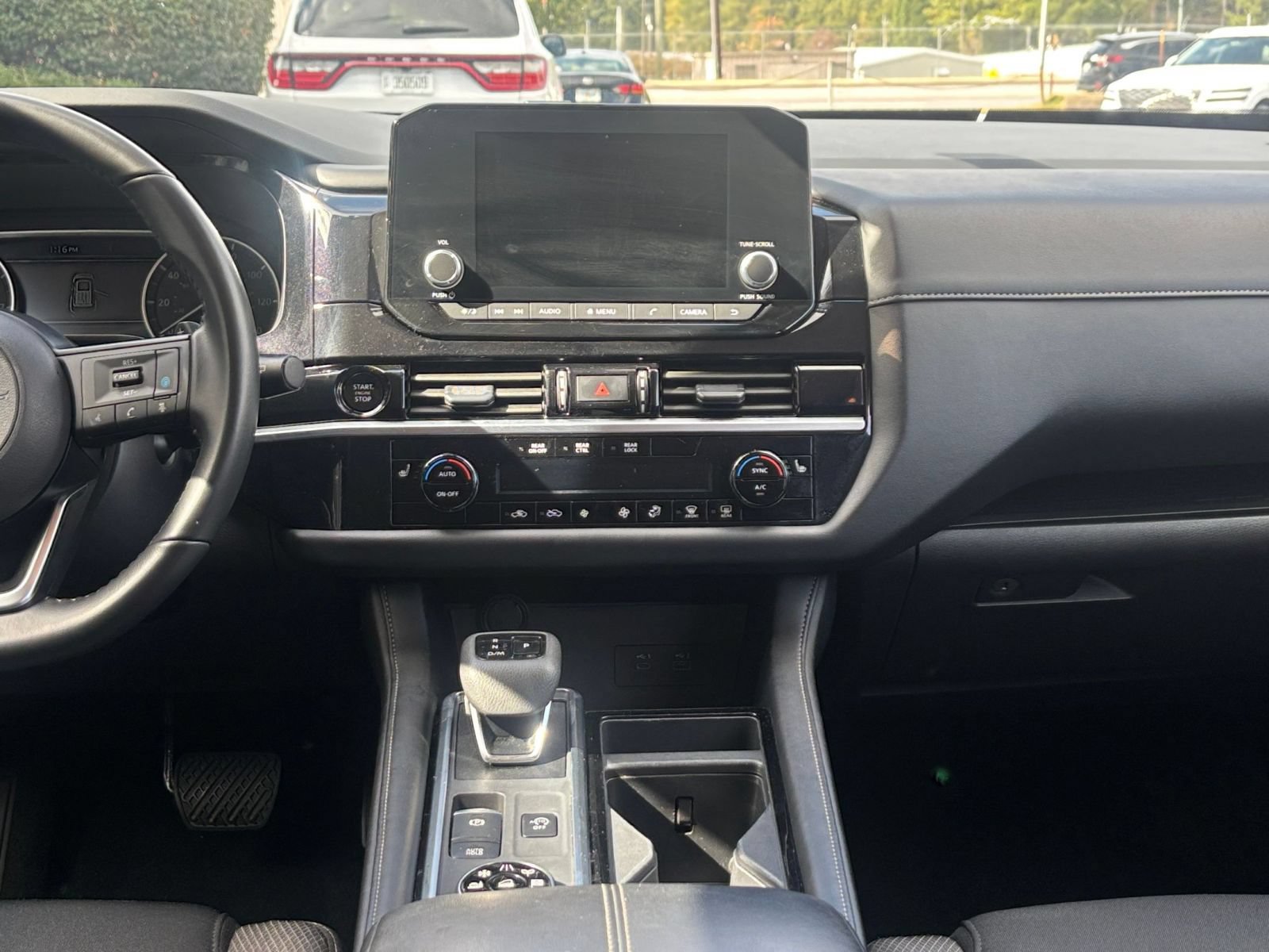 Used 2025 Nissan Pathfinder SV AWD/4WD image 16