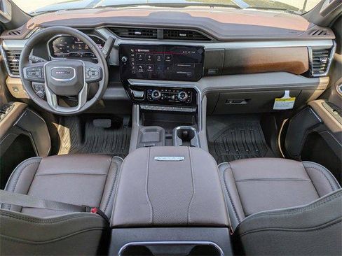 New 2025 GMC Sierra 2500 Denali w/ Denali Reserve Package image 19