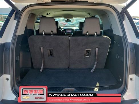 Used 2023 GMC Acadia SLT image 9