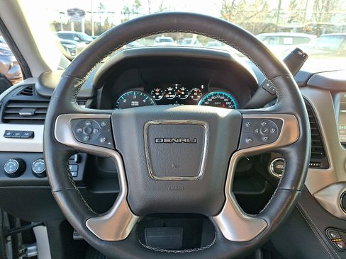 Used 2019 GMC Yukon XL Denali w/ Denali Ultimate Package image 22