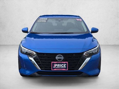 Used 2025 Nissan Sentra SV FWD image 2