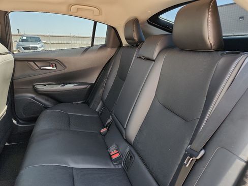 Used 2026 Toyota Prius FWD image 10