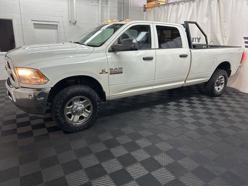 Used 2014 RAM 3500 Tradesman w/ Chrome Appearance Group AWD/4WD image 5