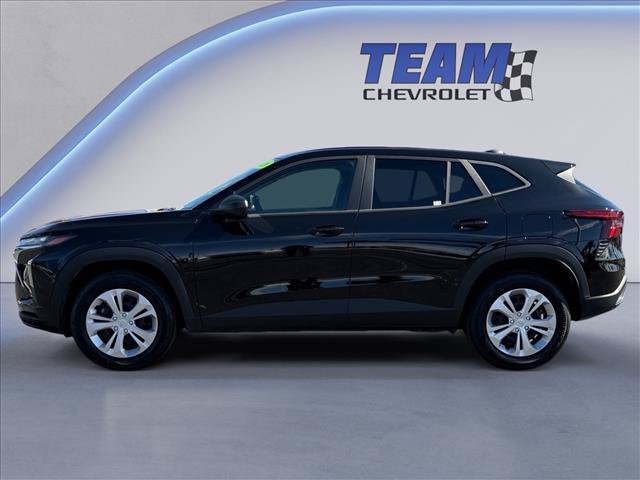 Certified 2026 Chevrolet Trax LS FWD image 2