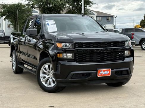 Used 2020 Chevrolet Silverado 1500 Custom w/ Custom Value Package RWD image 2