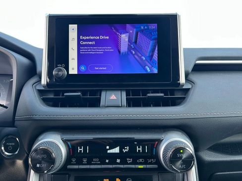 Used 2025 Toyota RAV4 XLE image 17